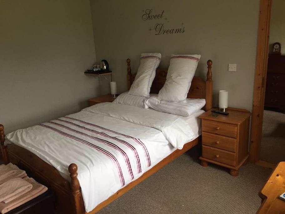 Fermanagh Lakeside Self Catering Corranny Exteriér fotografie